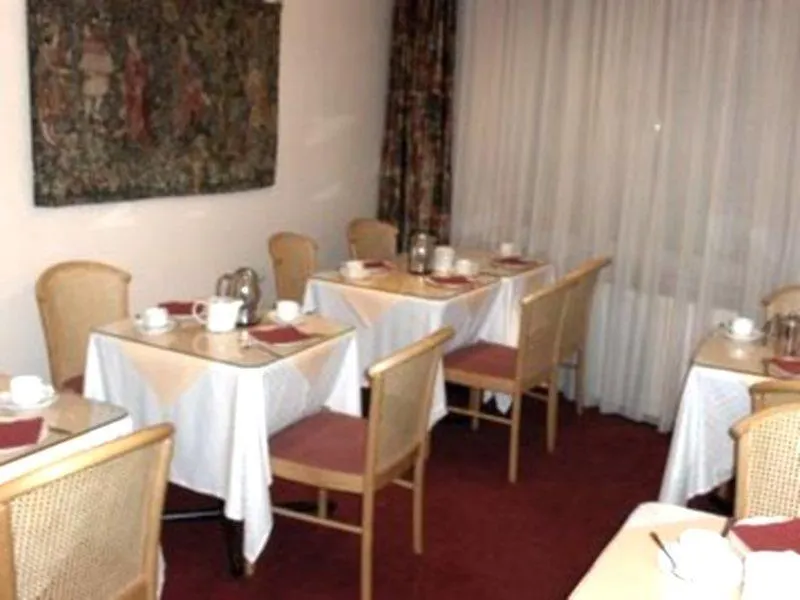 Hotel Queen Mary Brussels Belgium