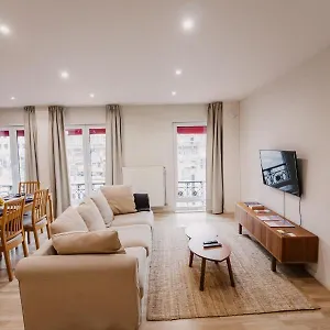 And Cozy In Aparthotel