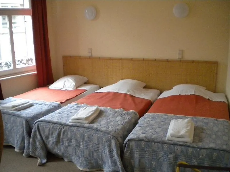 Hotel Queen Mary Brussels 3*,